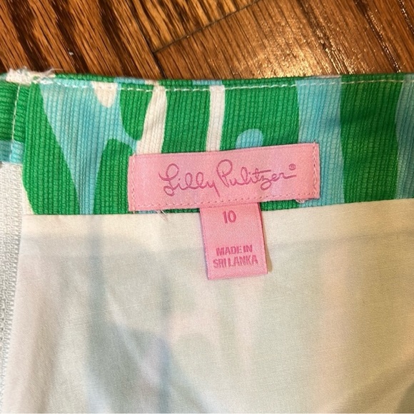 Lilly Pulitzer Tierney Skort in Finders Keepers size 10 EUC - Picture 6 of 7